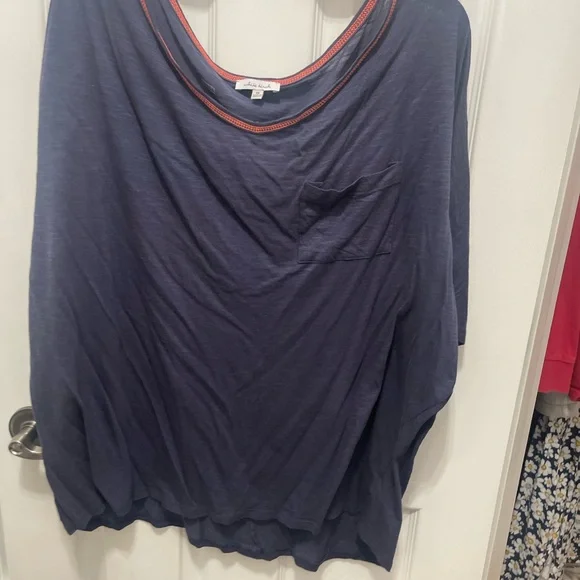 White Birch Boxy Blue shortSleeve Blouse - Picture 3 of 11